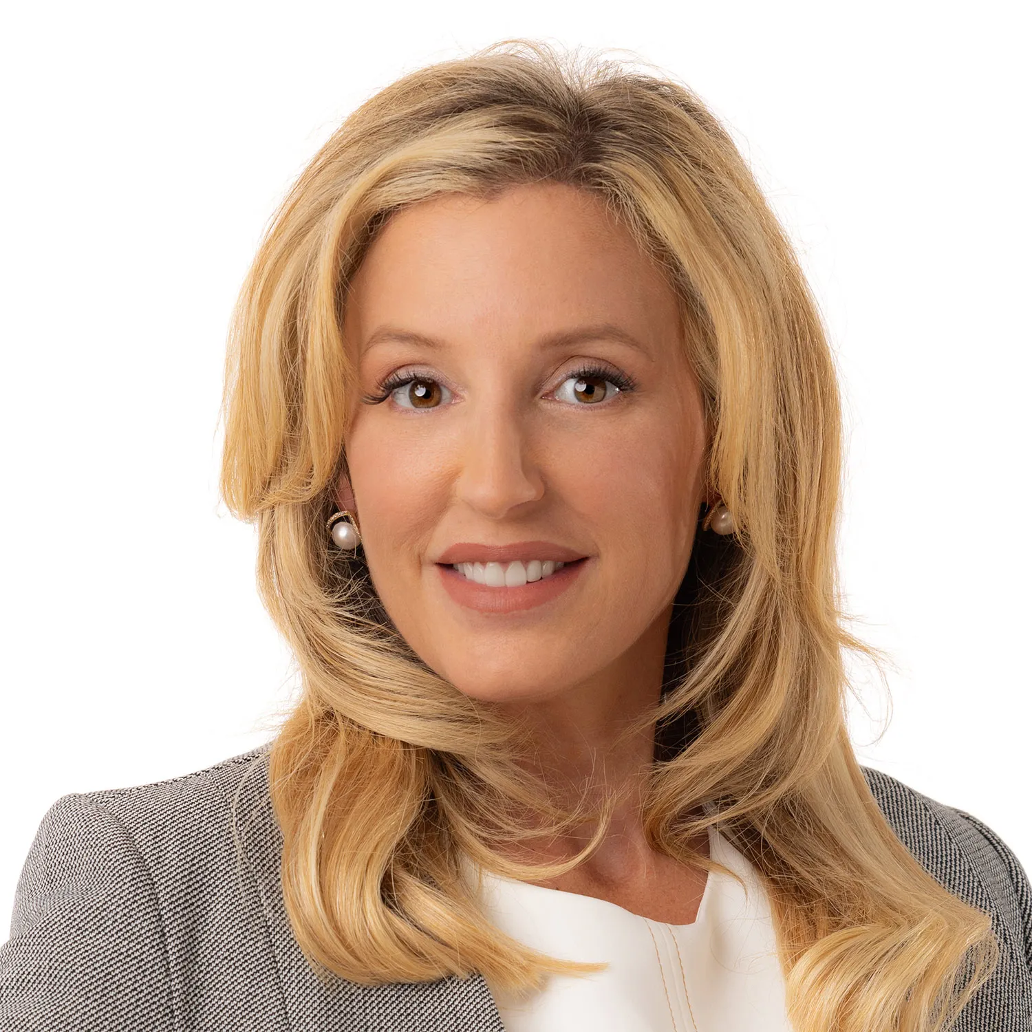 Close Up Radio Spotlights Nichole Daher of Success On The Spectrum